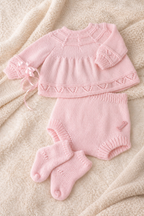 Baby Angel Top Pants & Socks Knitting Pattern 4 Ply 14–18in Chest PDF