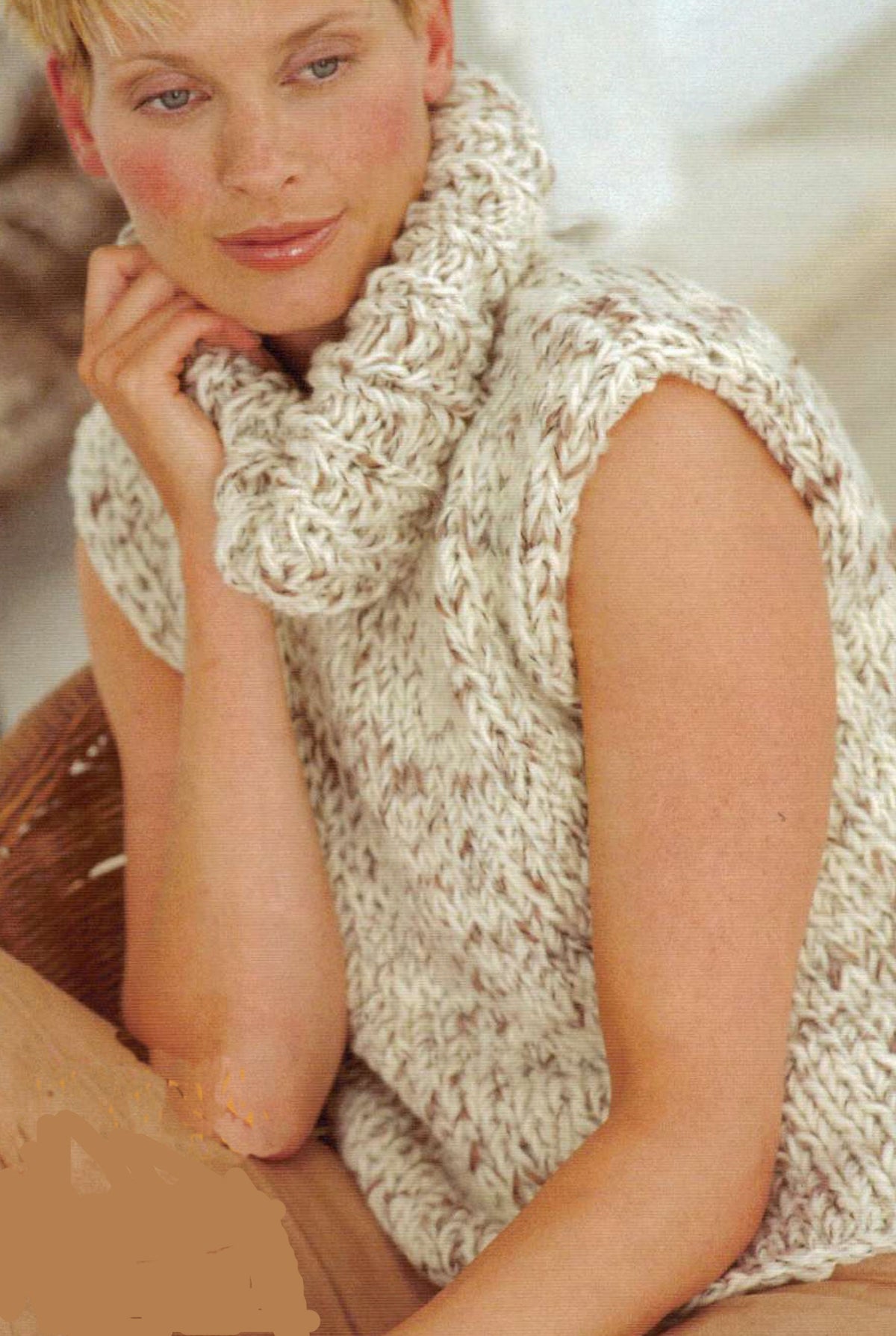 Easy Womens Round Neck Sleeveless Sweater Polo Neck top Chunky sweater Hat & Scarf 30"-40" Super Chunky 14 Ply Knitting Pattern