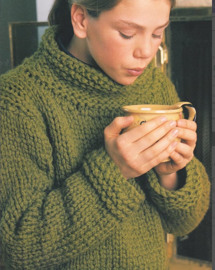 Womans Easy Beginners Quick Knit Sweater, Super Chunky- Super Bulky wool--32 - 50 Chest. Knitting pattern Download 15mm needles needed
