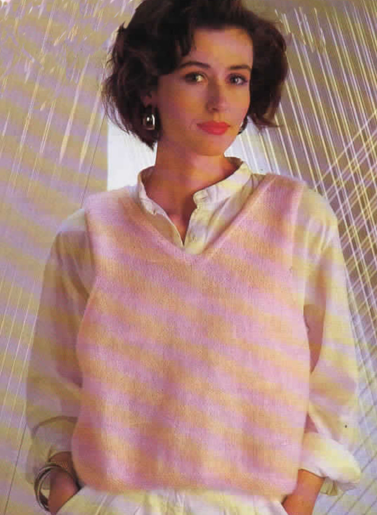 Womans Sleeveless Slipover Knitting Pattern - Easy V Neck, DK Yarn (PDF Download)